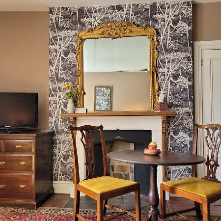 The Old Vicarage Bed & Breakfast Kington  Exterior photo